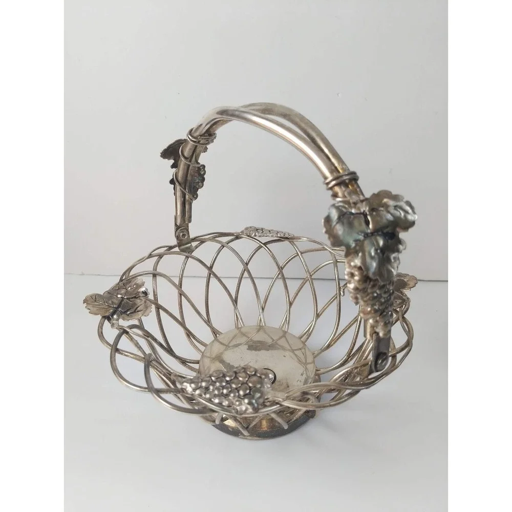 Godinger Silver Grape Vine Leaf Fruit Bread Bowl Basket w/ Handle 7 1/2